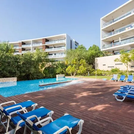 Modern And Bright With Great Views! Lagos