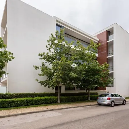 Modern And Bright With Great Views! Apartamento *